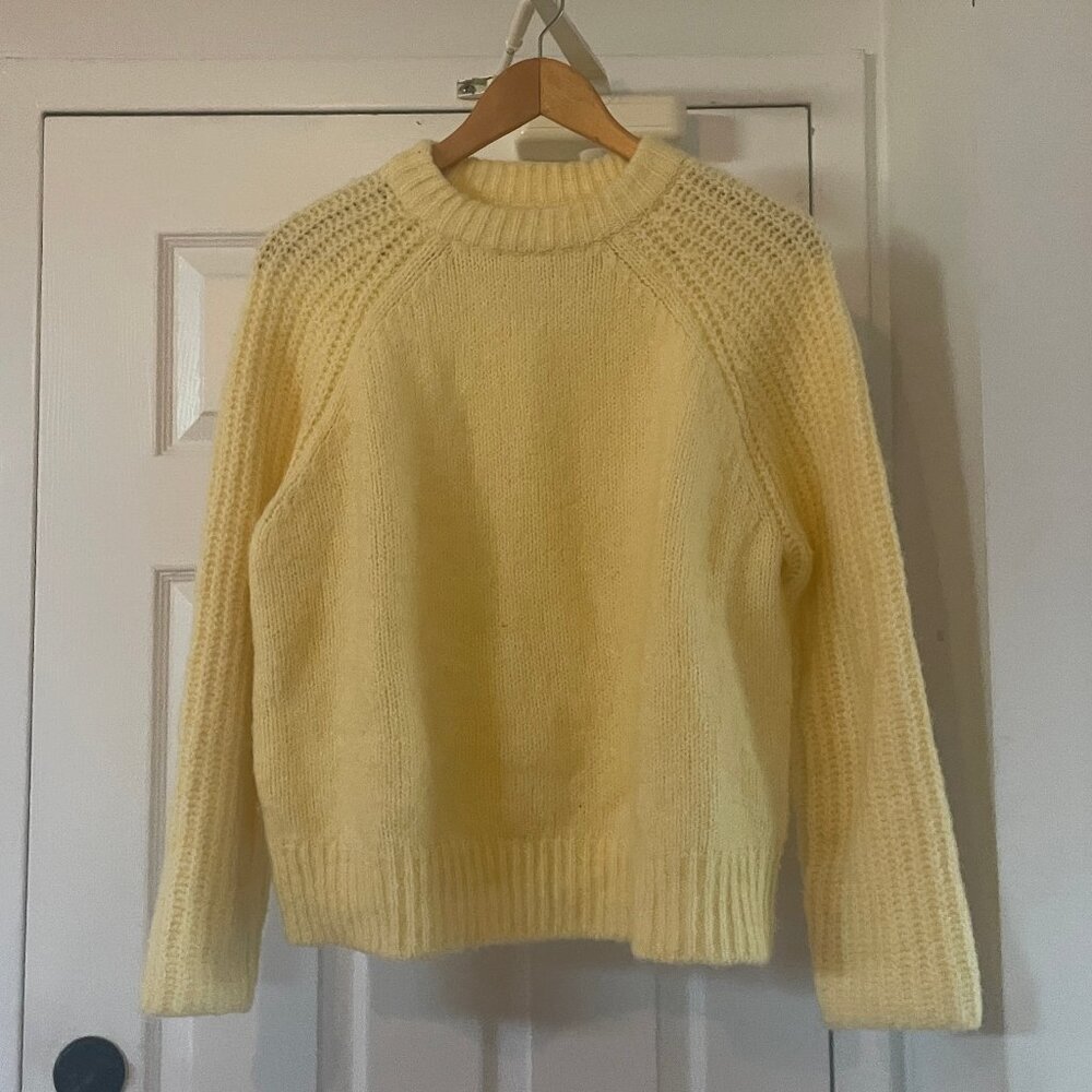 Zara Pastel Yellow Wool Alpaca Blend Cozy Fuzzy Knit Sweater Size Small